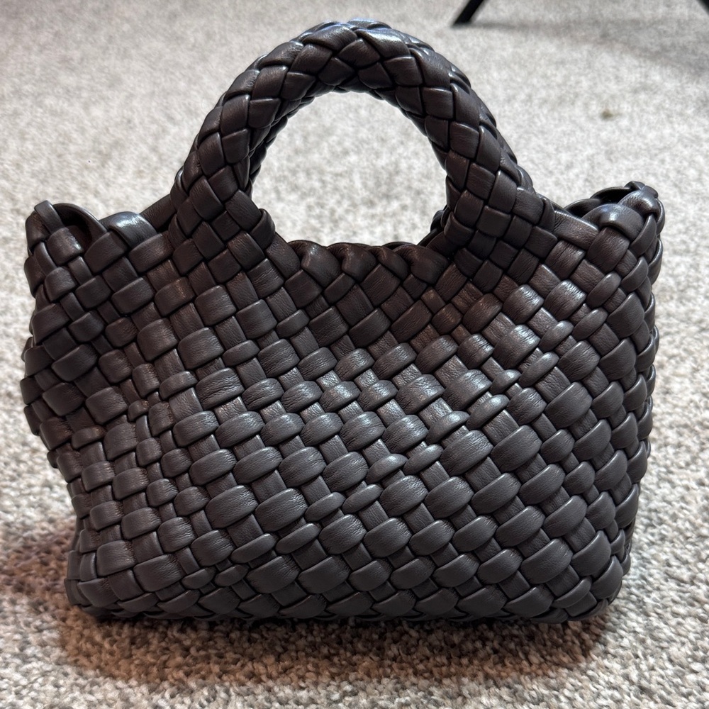 Elegant Gray Woven Handbag